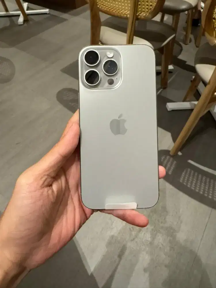 BH93 iphone 16 pro max 512 ibox natural titanium