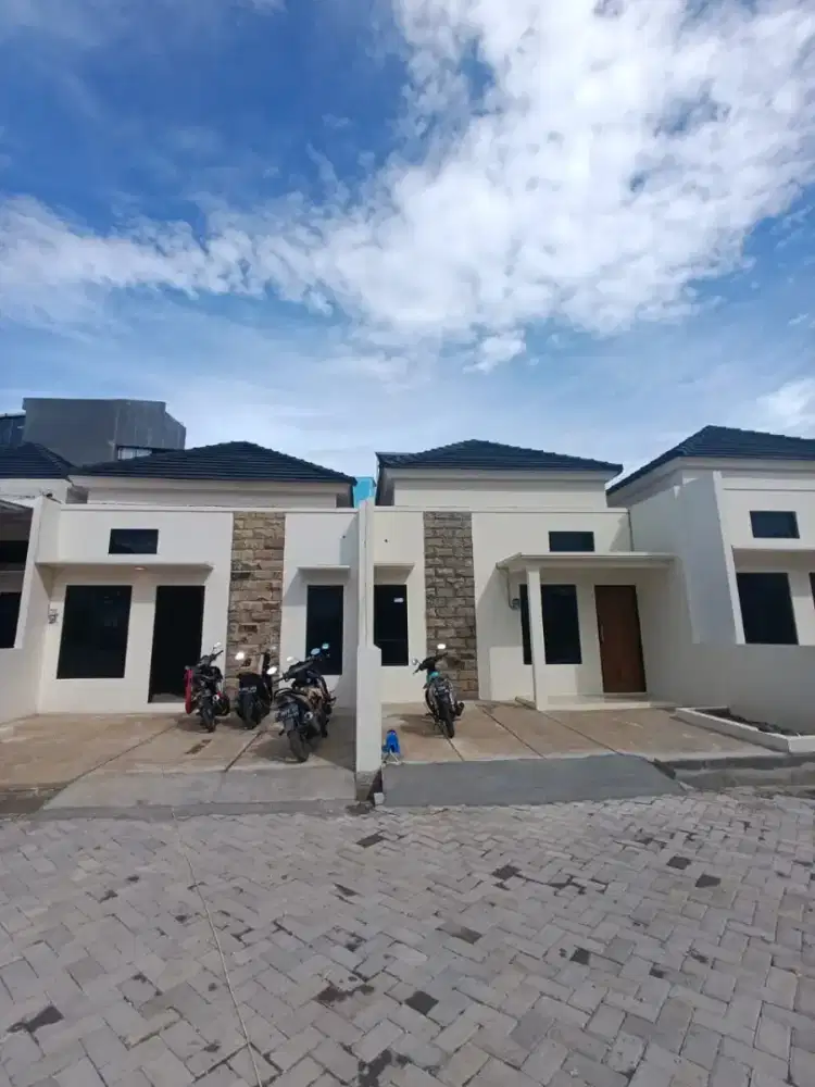 RUMAH BARU READY SIAP HUNI BISA KPR SEKITAR TEMBALANG
