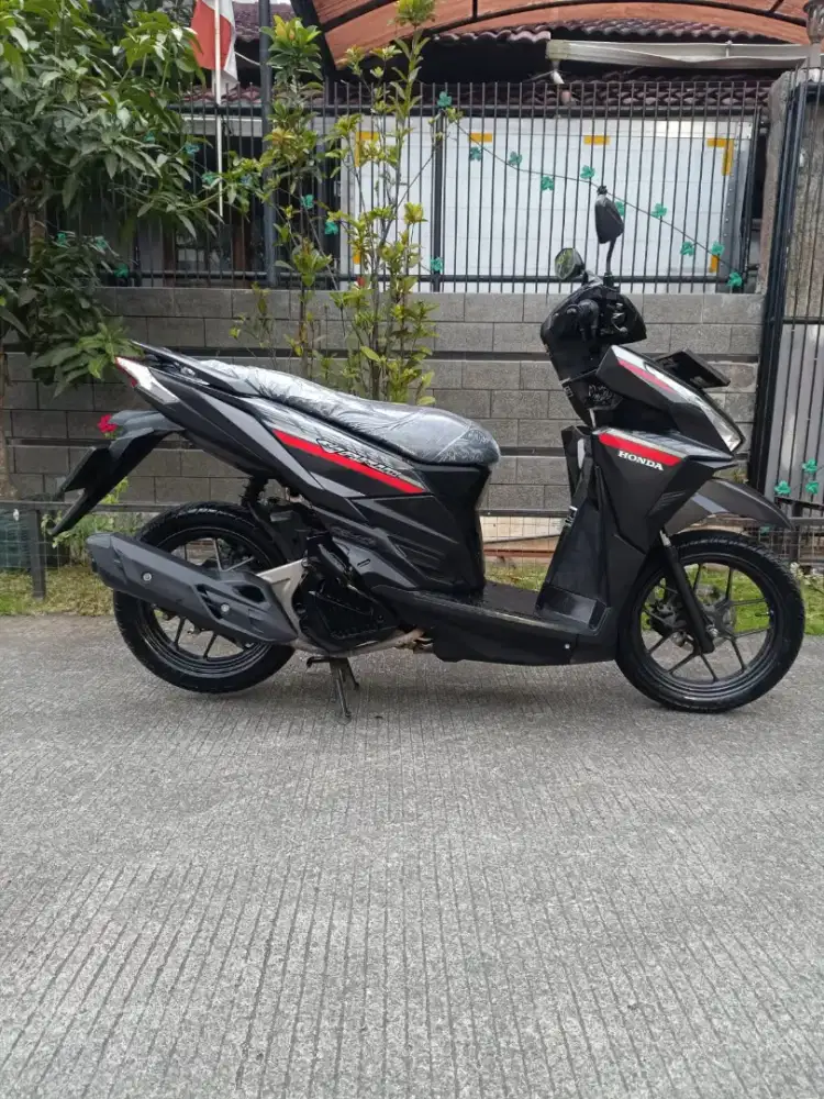 Tangan pertama Vario 125 LED old 2015