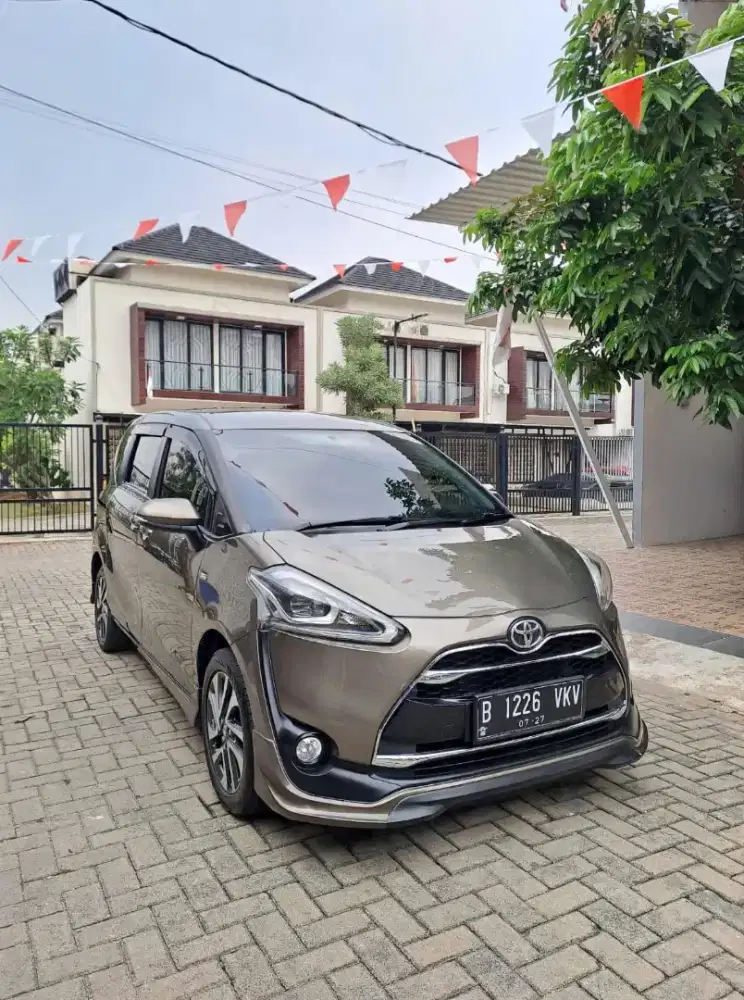 Km 50rb Full Record, Toyota Sienta 1.5 Q 2017 AT