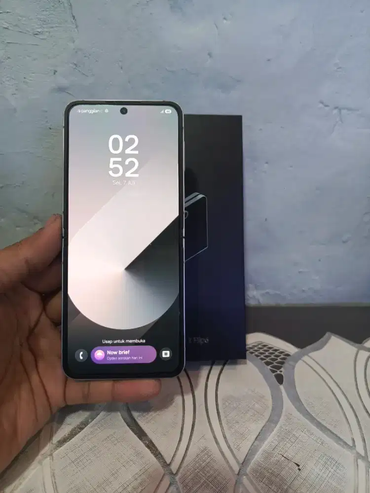 SAMSUNG Z FLIP 6 5G RAM 12/512GB ORIGINAL SEIN MULUS NORMAL FULLSHET