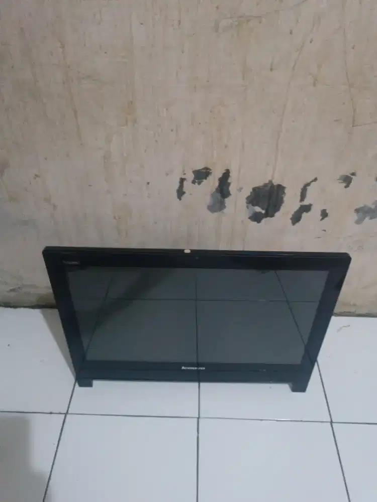 All in One Lenovo ThinkCenter edge 92z, i5-2400S, Ram 8