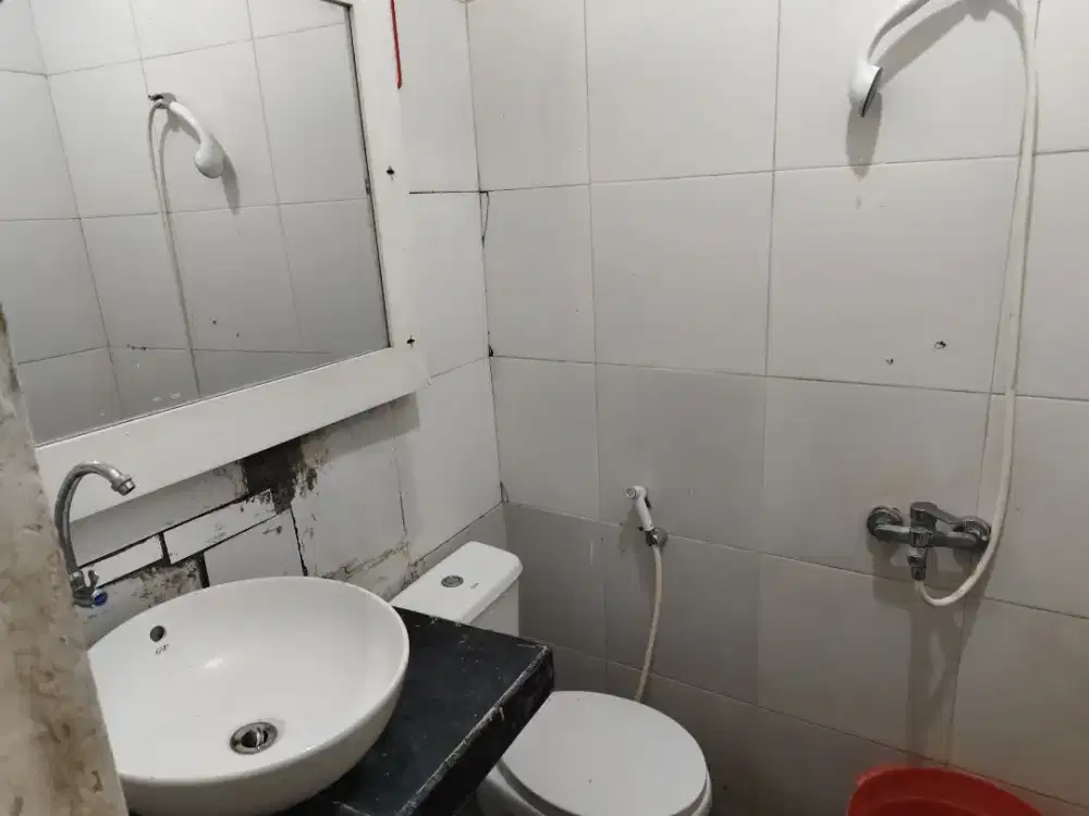 Kamar kost khusus wanita