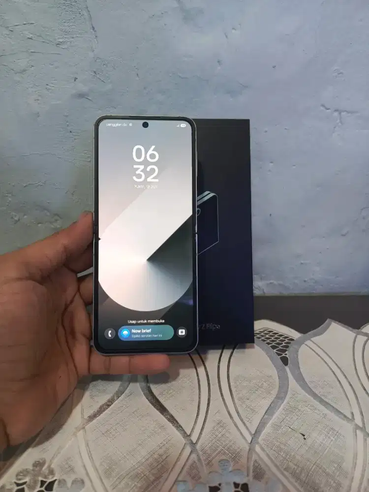 SAMSUNG Z FLIP 6 5G RAM 12/256GB ORIGINAL SEIN MULUS NORMAL FULLSHET