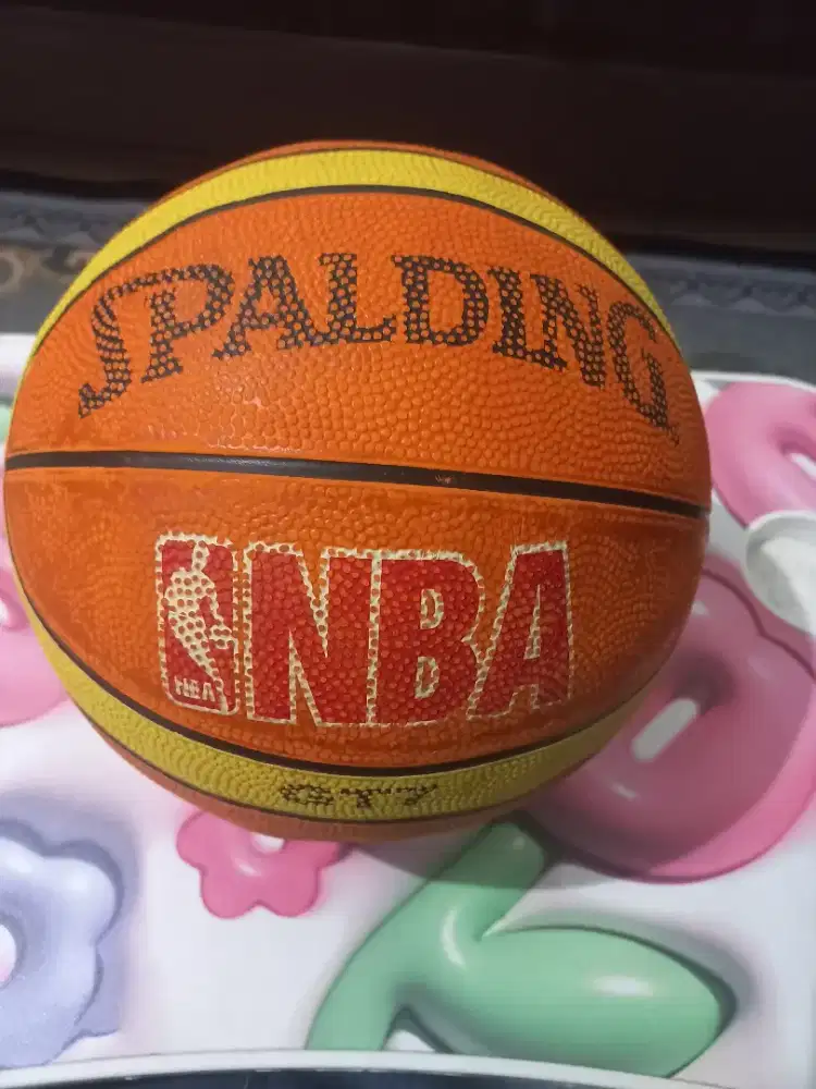 Bola basket spalding