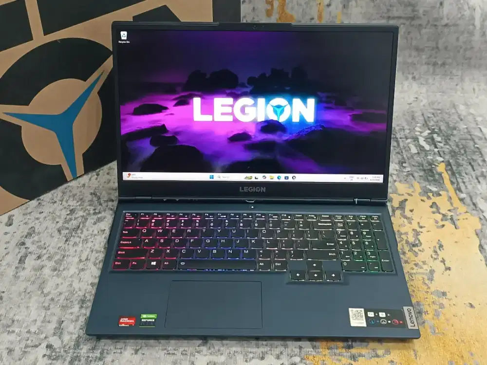 Lenovo Legion 5 Ryzen 7-5800H 16-1TB RTX 3060 6GB Warranty ON Okt 2026