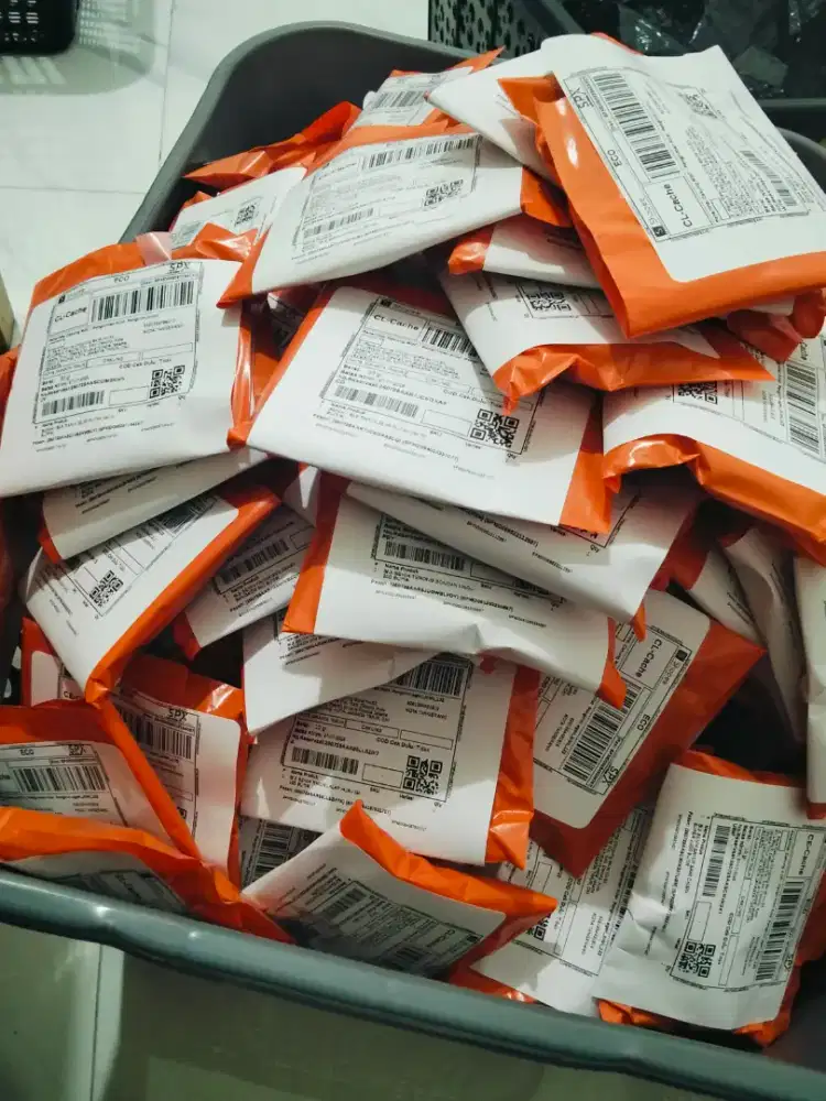 Di butuhkan karyawan perempuan buat bantu packing harian
