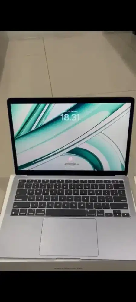 Jual MacBook Air M1