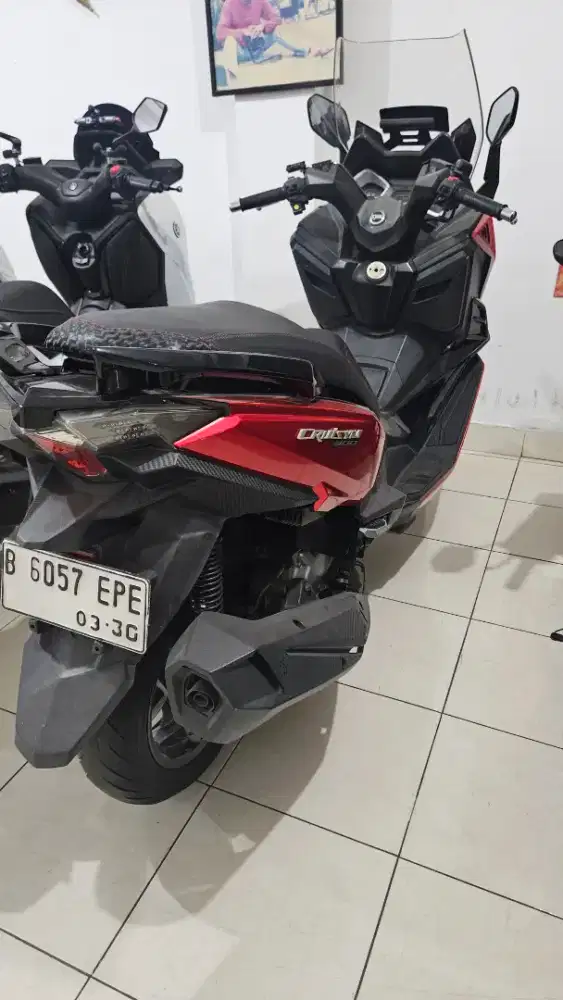 MOTOR GAGAH DIJUAL MURAH. CRUISYM 300cc WARNA MERAH