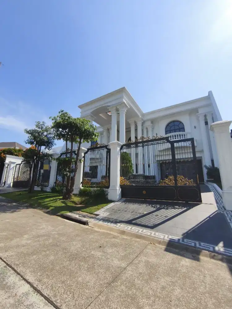 Dijual cepat rumah mewah di perumahan Sentul city Bogor