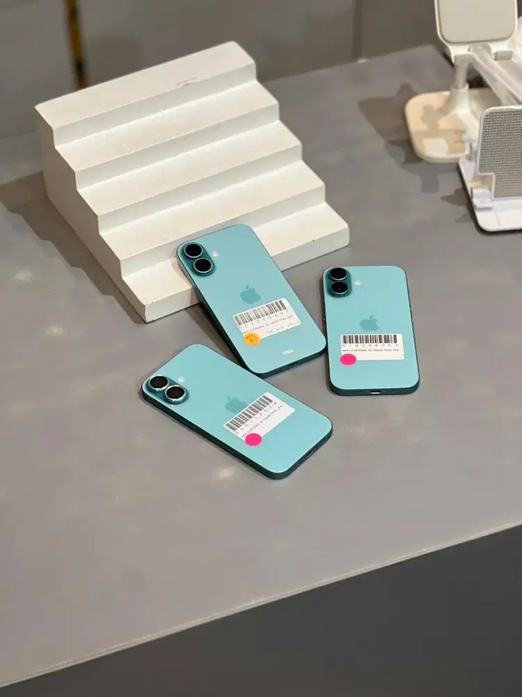 iPhone 16 128GB iBox