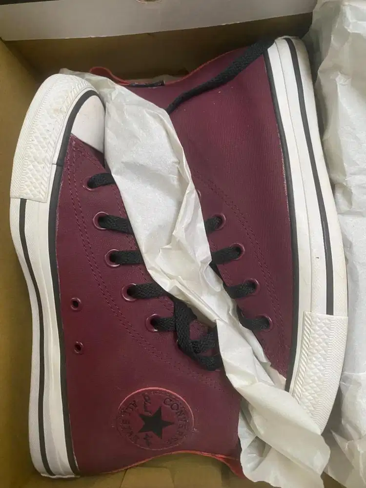 sepatu converse