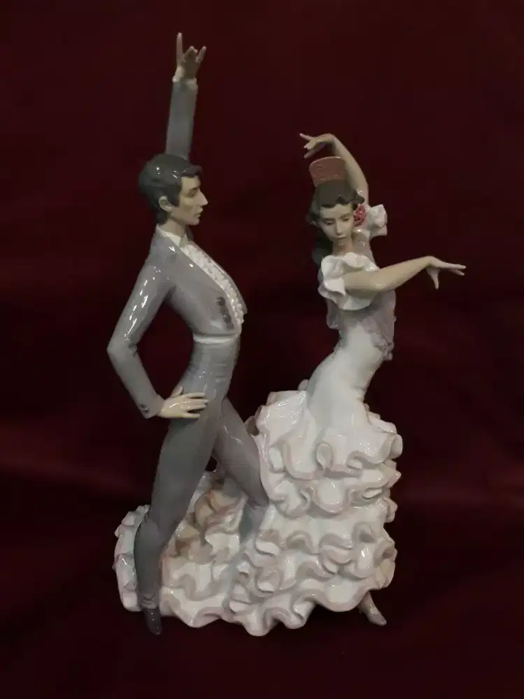 Lladro Sepasang Penari Tradisional Spanyol