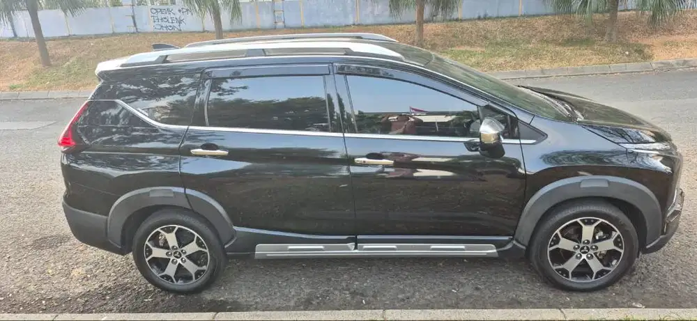 Mitsubishi Xpander Cross A/T Premium Tahun 2021
