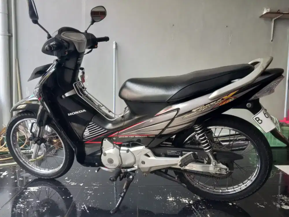 Honda SupraX 125 tahun 2005