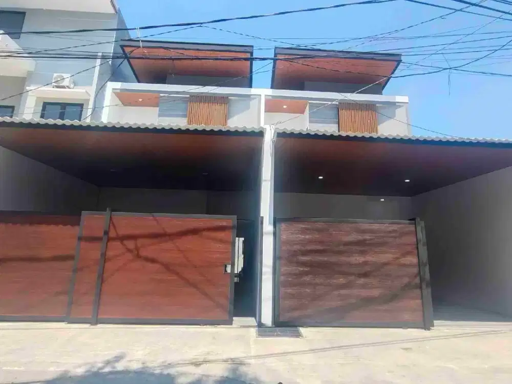 RUMAH BARU BARUK UTARA DEKAT SEKOLAH IPH RAYA MERR UPN RUNGKUT MANYAR KERRAJAYA SURABAYA