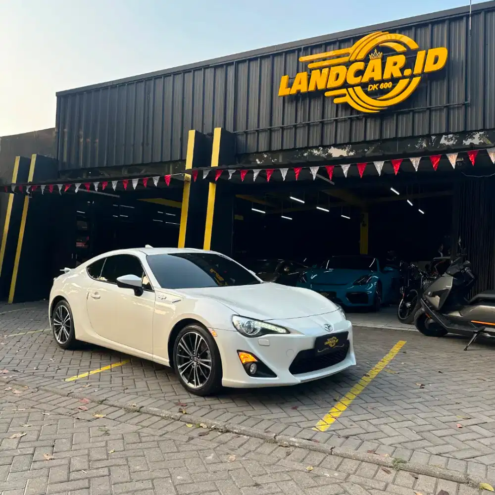 Toyota FT86 2.0 Coupe AT 2016