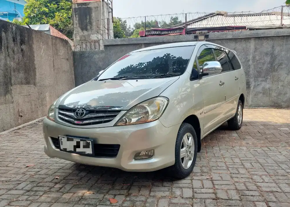 Ciamik Innova 2.0 G bensin At 2005