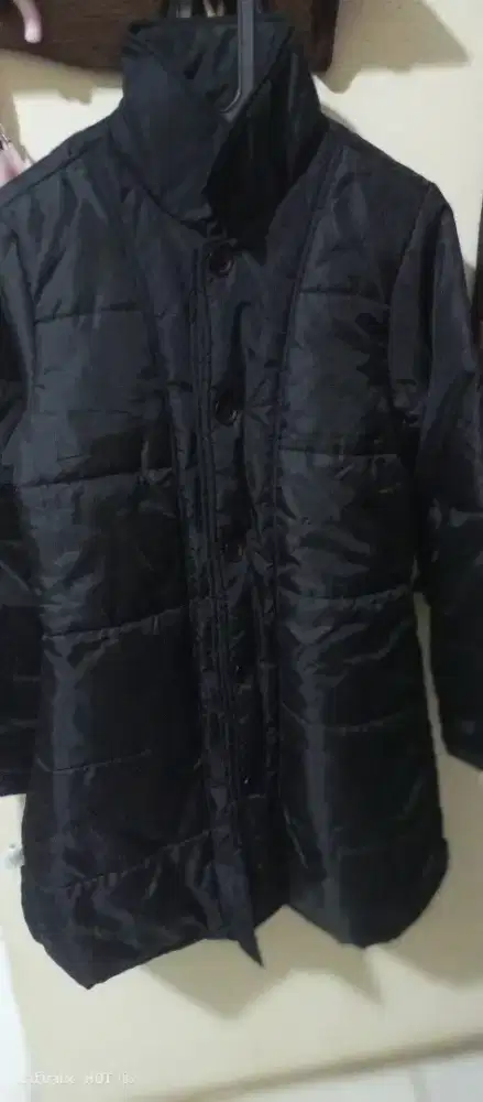 jaket musim dingin model puffer/quilted coat panjang dari Zara