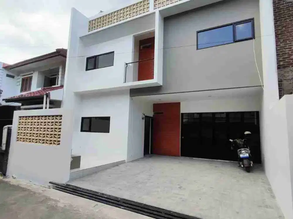 Rumah Baru 2 Lantai  Siap Huni Di Turangga