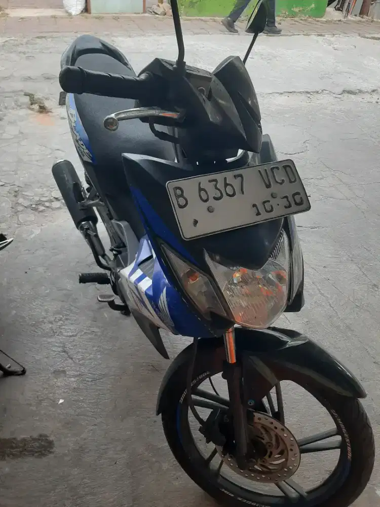 Honda  bebek Blade 2010