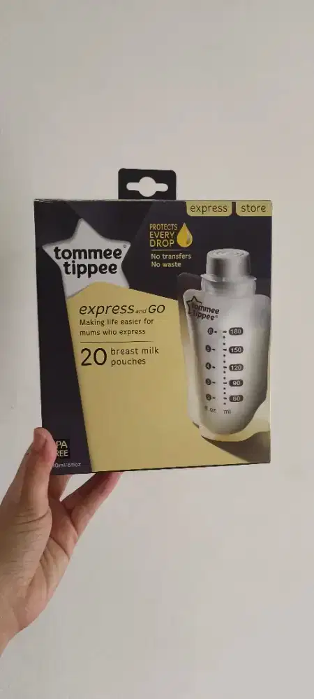 Kantong ASI (Tommee Tippe & Go Breast Milk Pouches)