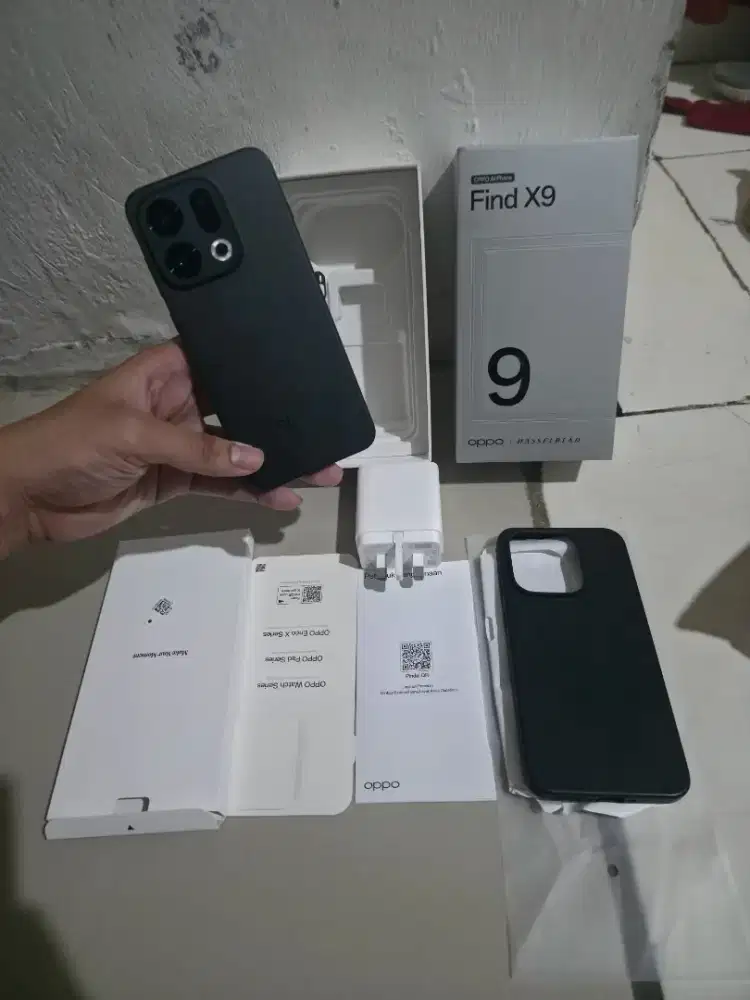 Oppo Find X9 12/256gb Resmi Indo garansi nov 2027