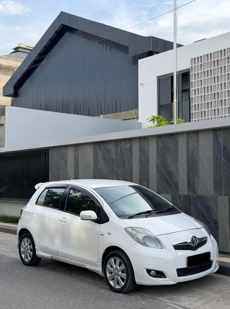 Yaris 2012 e matic