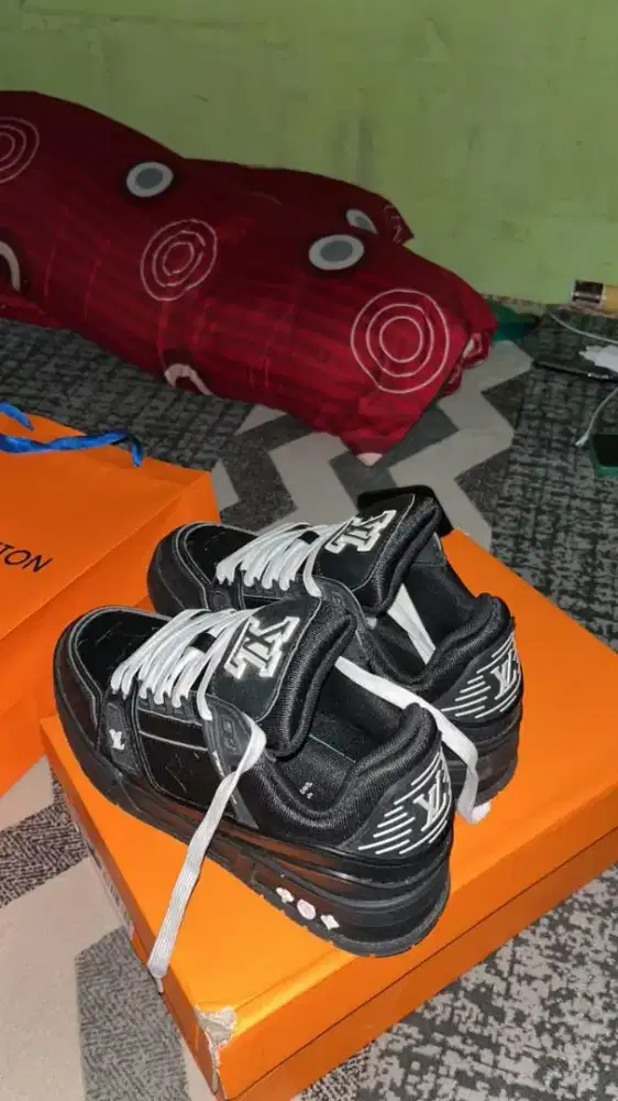 sepatu LV LOUIS VUITTON asli original