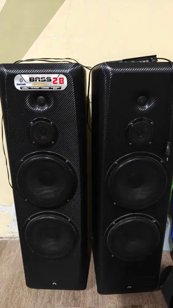 Speaker aktif merk Bass