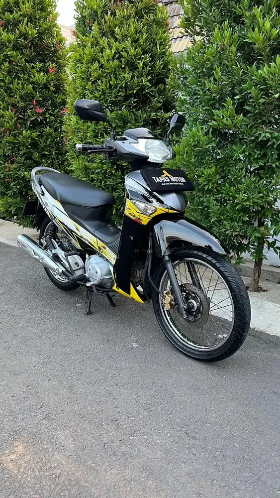 Honda Supra X 125 DD Karbu Double Disk Thn 2006