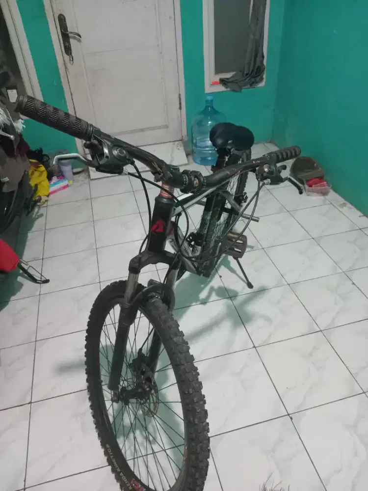 sepeda gunung bekas