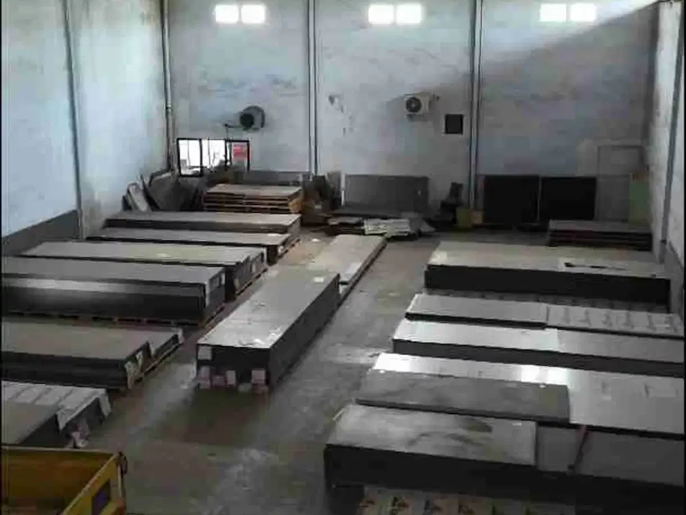 Dijual 2 unit gudang di komplek pergudangan jurumudi . benda. tangerang