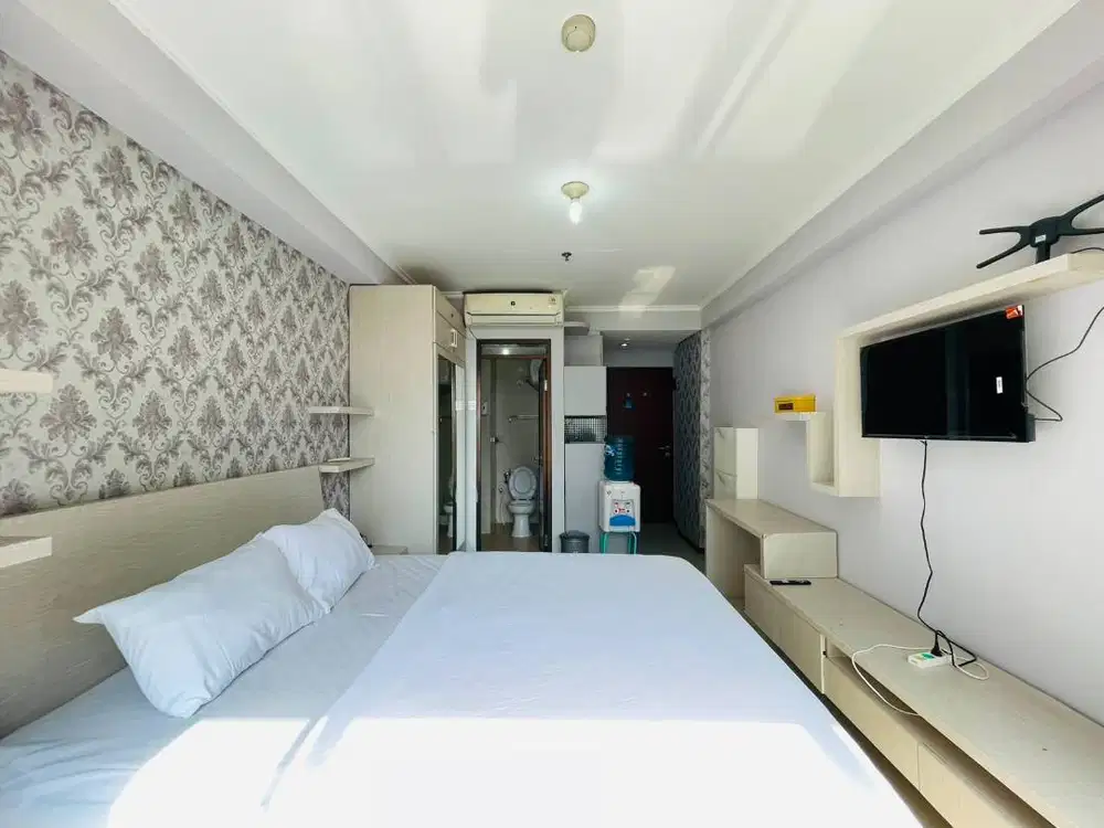 Studio Full Furnished Gateway Pasteur – View Kolam renang