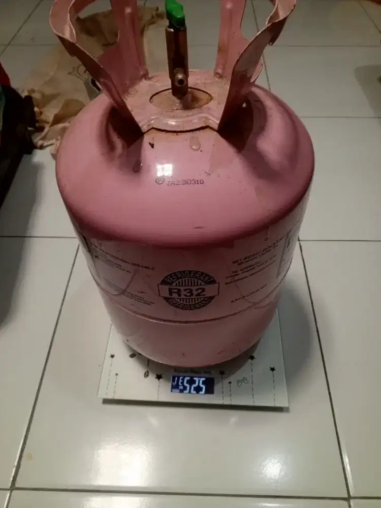 Dijual freon R32 bekas masih ada isi