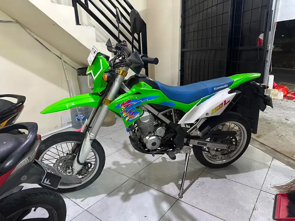 KLX L 150 hijau pajak hidup motor rawatan