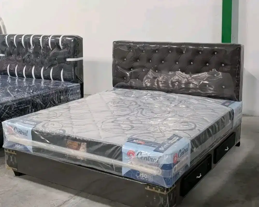 1 set kasur sepringbet central dluxe ukuran 180×200 cm