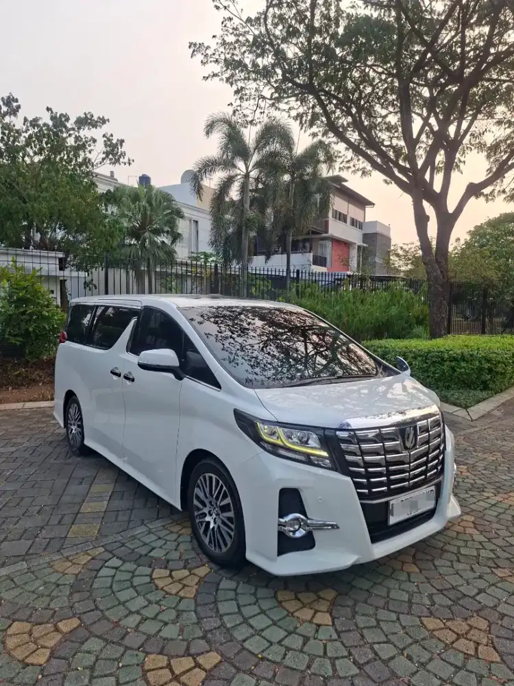 Toyota Alphard 2.5 SC CBU 2015 Putih