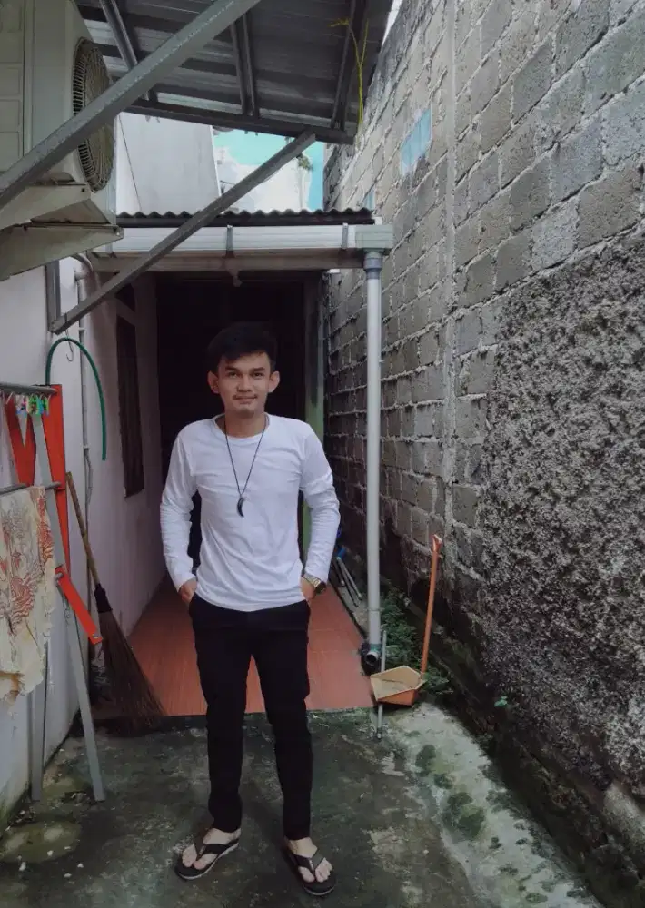Sedang mencari pekerjaan sebagai driver