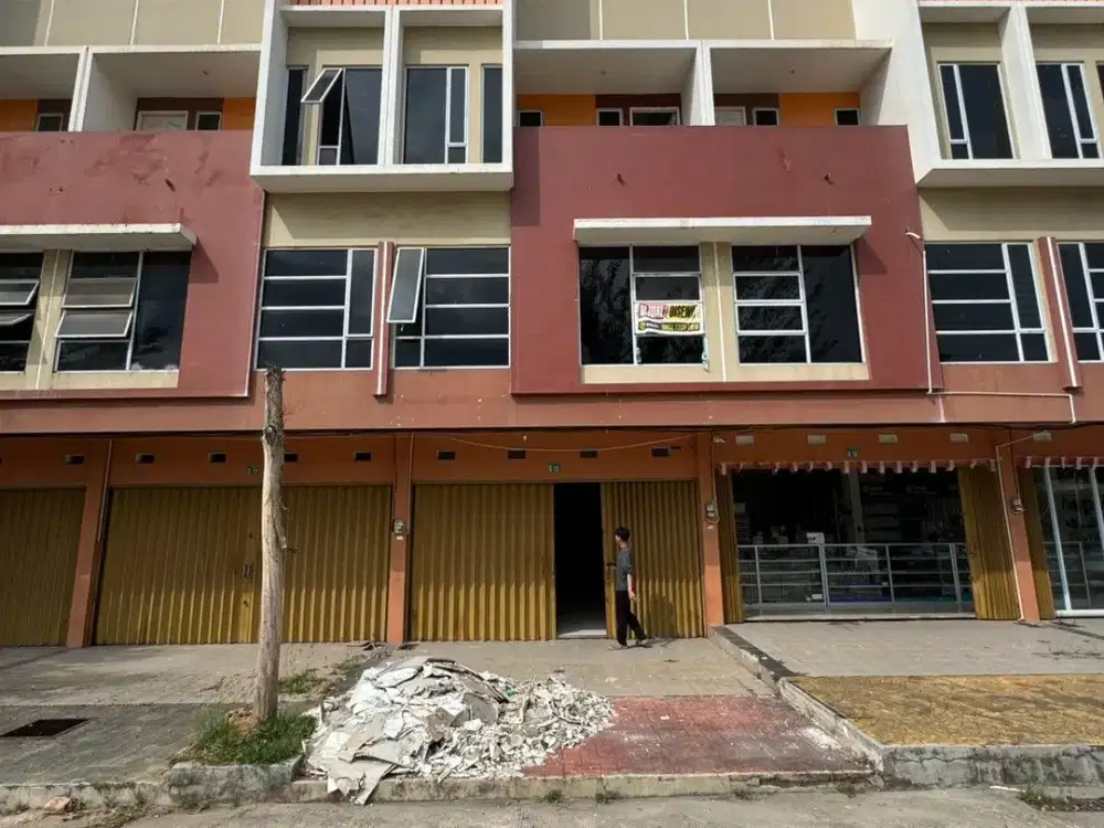Disewakan Ruko 3 Lantai di Cipta Grand City, Tanjung Uncang