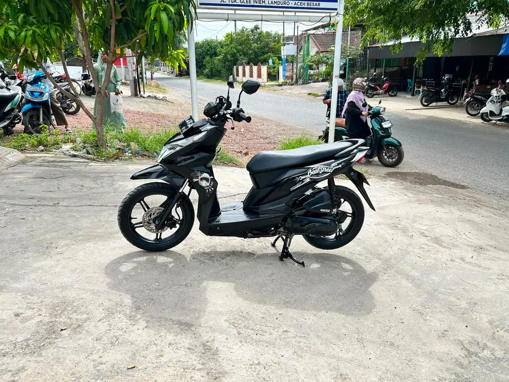 Di jual honda beat street tahun 2016