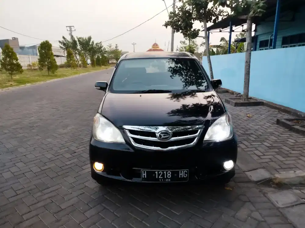 XENIA Li 2005 manual
