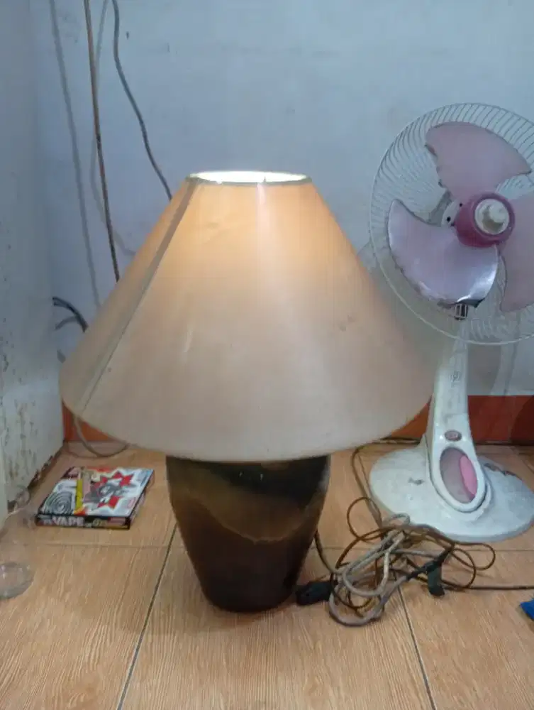 lampu tidur kamar klasik