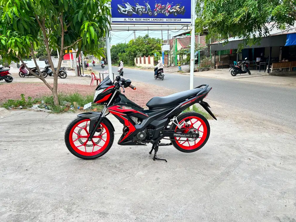 Di jual.honda sonic tahun 2019