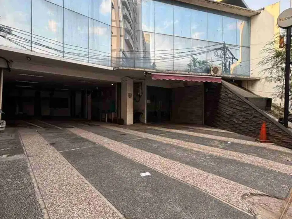 JUAL MURAH GEDUNG KANTOR 3 LANTAI JL H NAWI RAYA 
GANDARIA JAKSEL