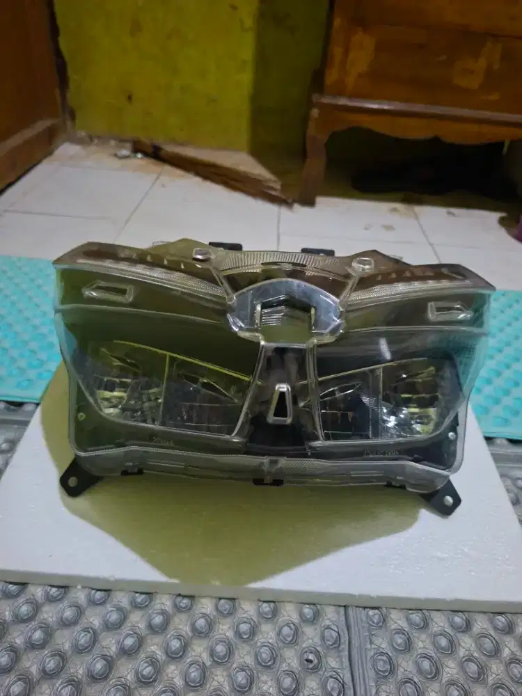 Jual Lampu Depan Masih Hidup Normal Honda Vario 125 Fi K2V'My 2023