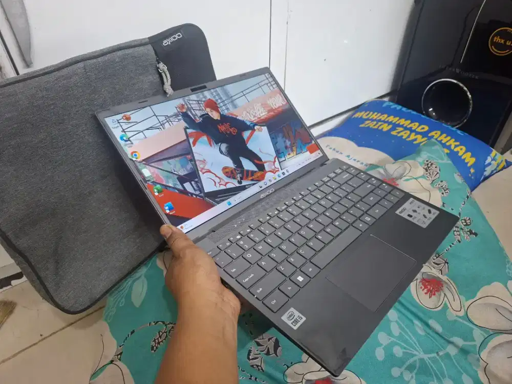 axio hype 5
ram 8
ssd 512
intel core i5 gen 10