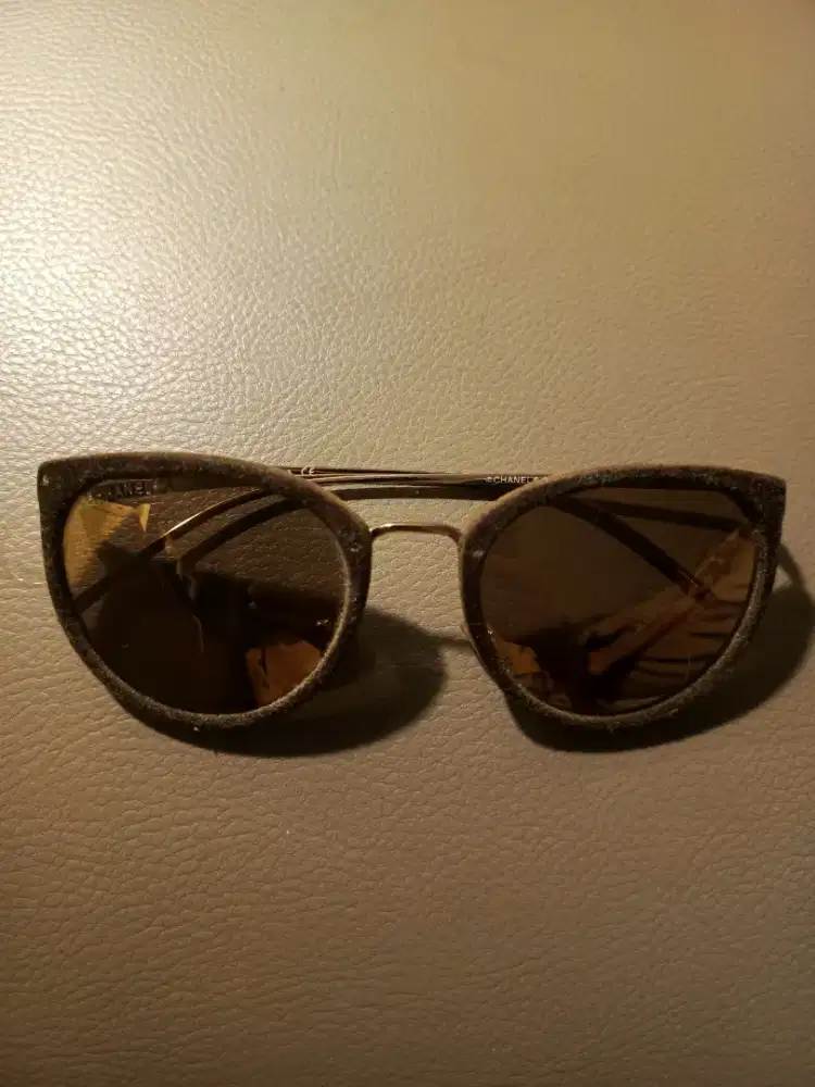 Kacamata Chanel vintage