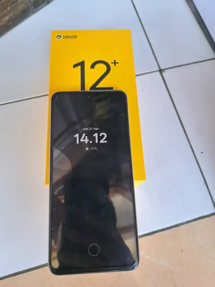 Realme 12 plus 5g ram 8/256