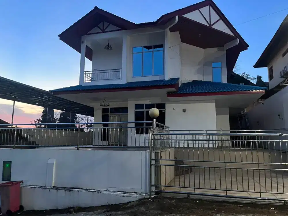 Disewakan Rumah 2 Lantai di Villand Park,  Batu Ampar